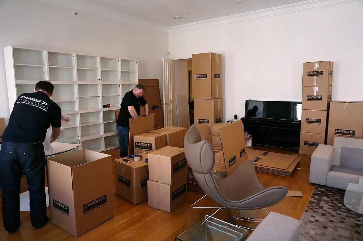 Effortless Moves: Expert Packing, Safe Transport, Furniture Assembly