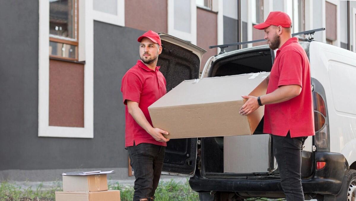 Your Seamless Move: From Careful Packing to Furniture Reassembly